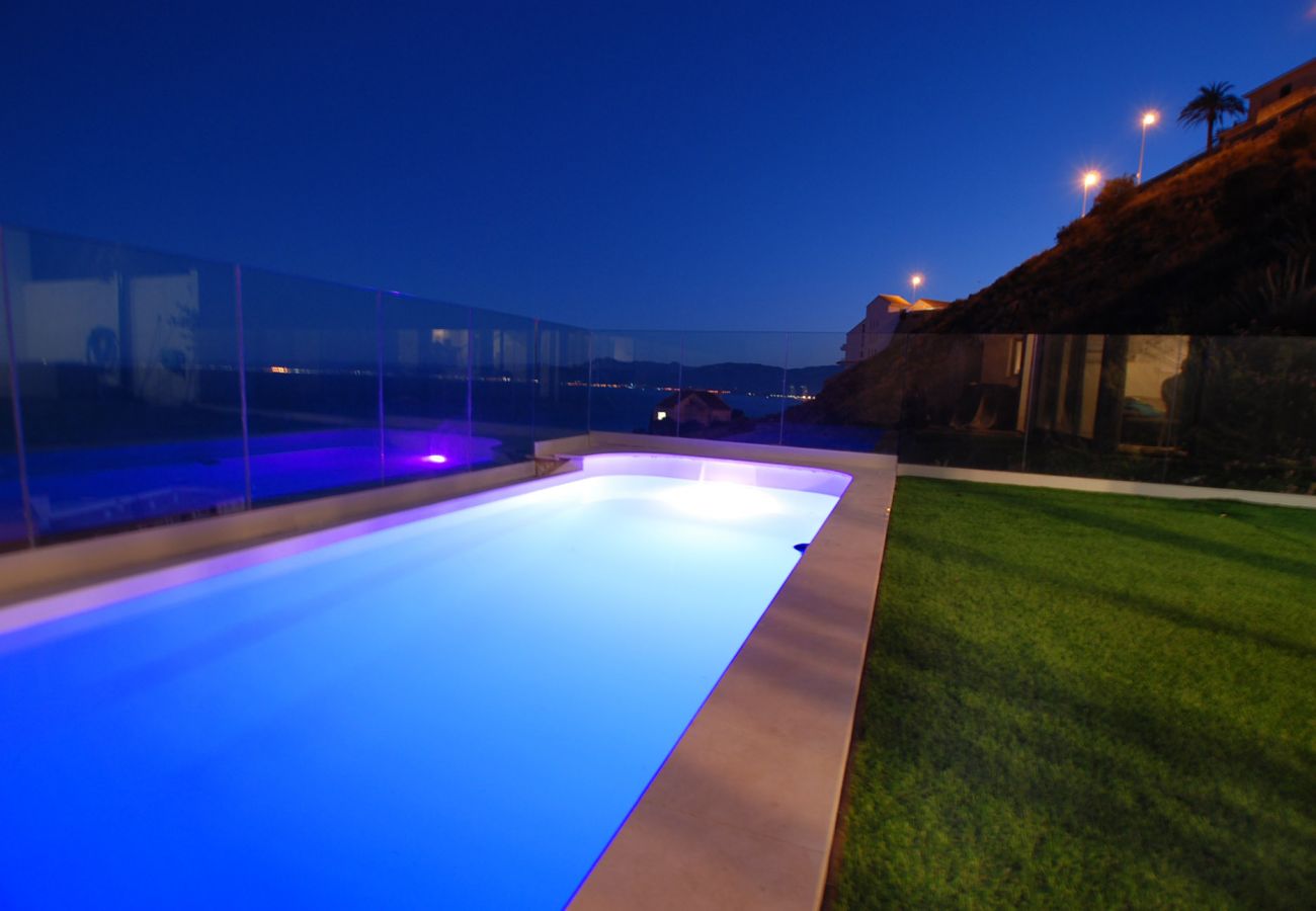 Chalet in Cullera - Villa by the sea with private pool