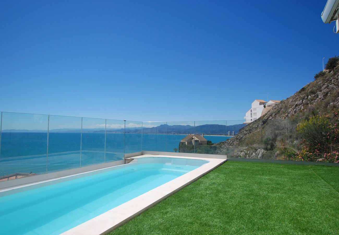 Chalet in Cullera - Villa by the sea with private pool