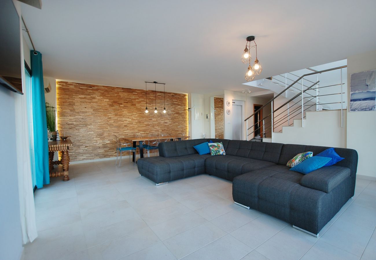 Chalet in Cullera - Villa by the sea with private pool