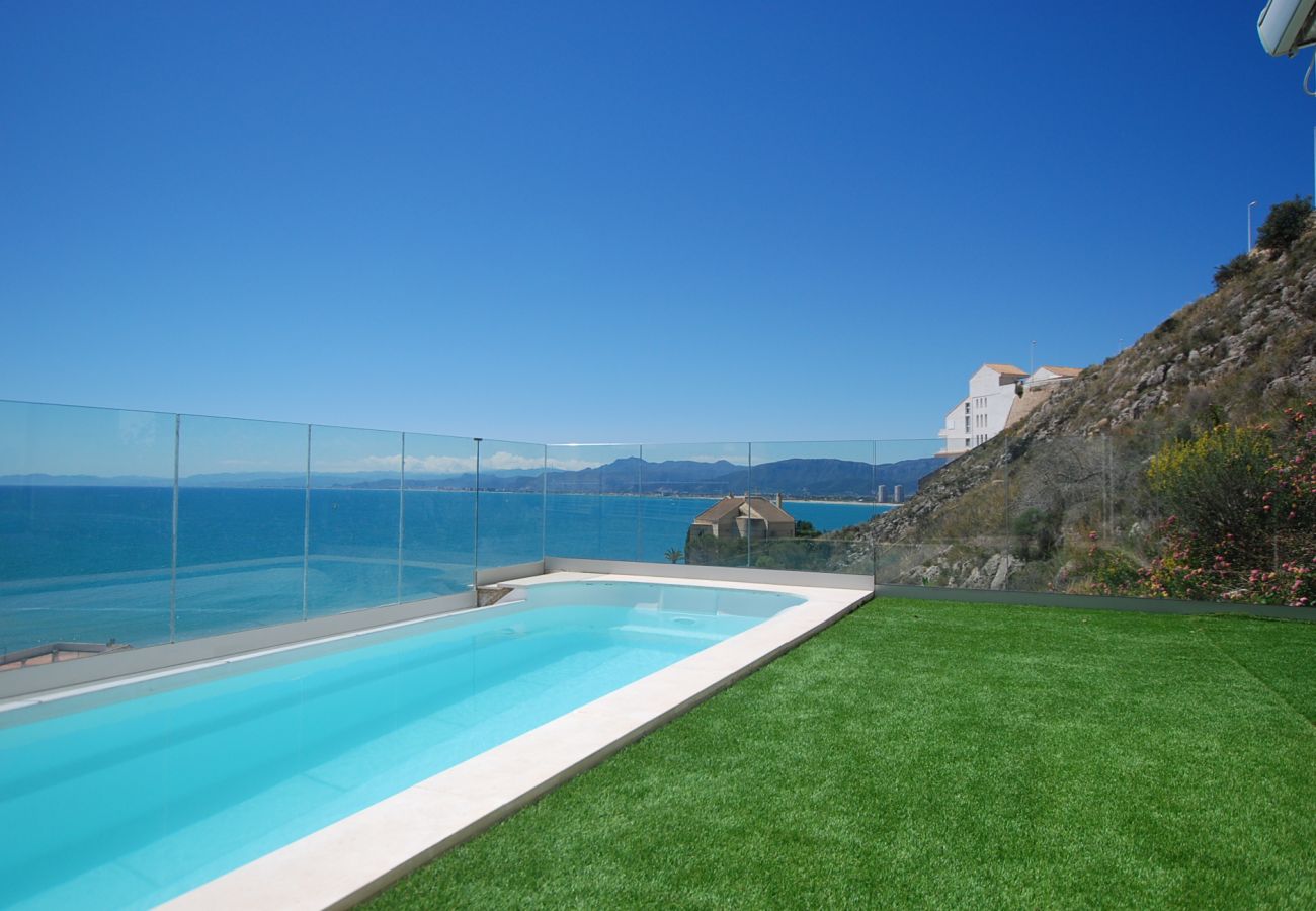 Chalet in Cullera - Villa by the sea with private pool