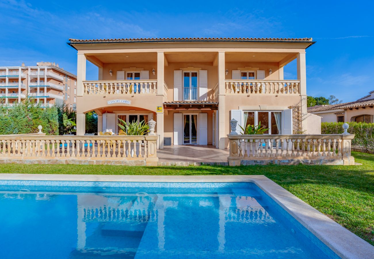 Facade pool Villa holiday rentals Alcudia Majorca