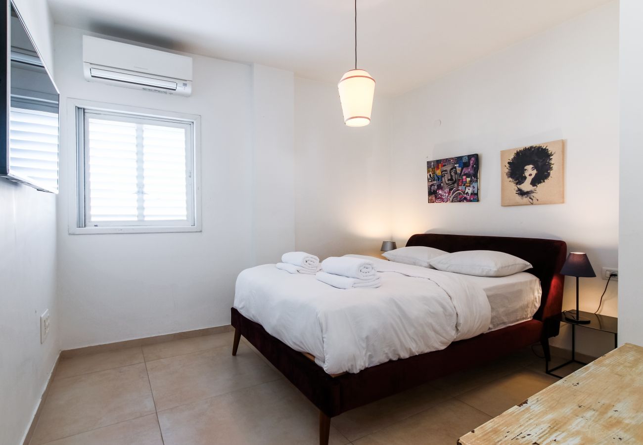 Apartment in Tel Aviv - Jaffa - Frishman Duplex Penthouse 4BR