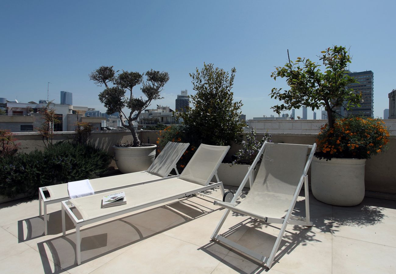 Apartment in Tel Aviv - Jaffa - 4BR Chic Duplex Penthouse with Terrace by FeelHome