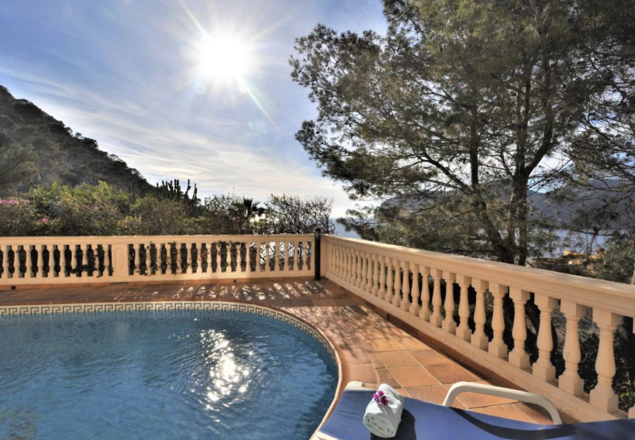 Villa Mallorca rent pool sea views