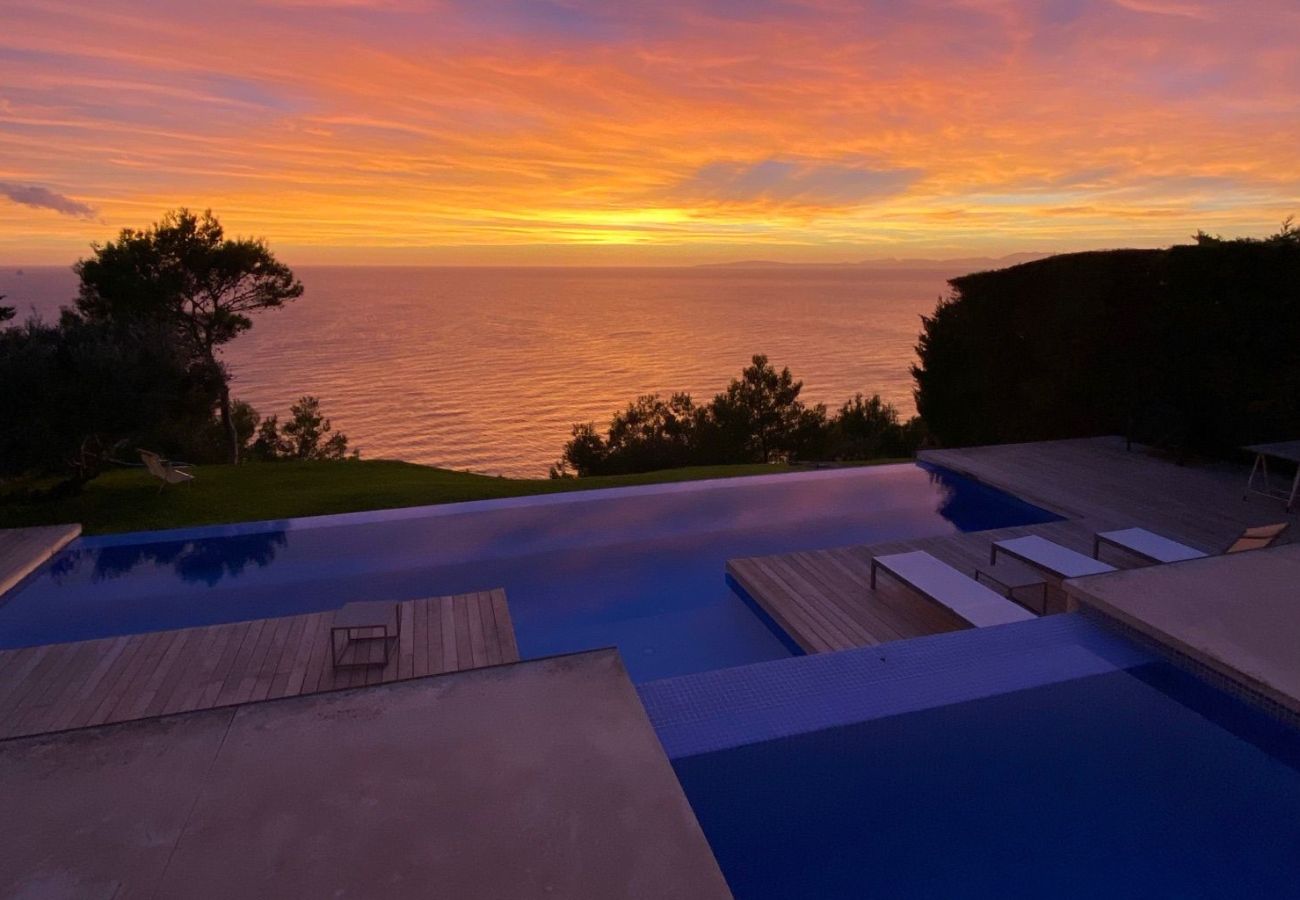Villa in Llucmajor - Herce Property - Minimalist & Mediterranean