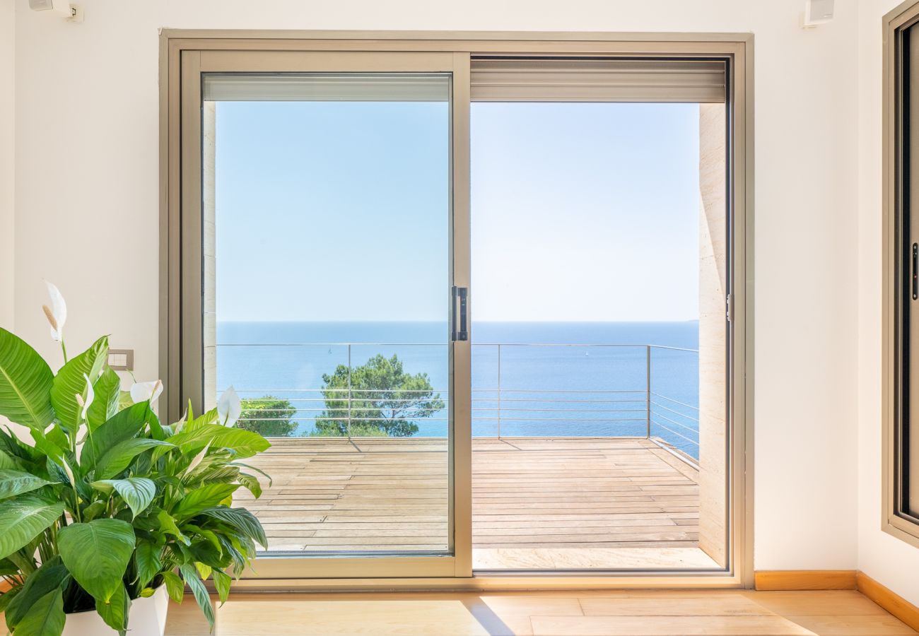 Villa in Llucmajor - Herce Property - Minimalist & Mediterranean
