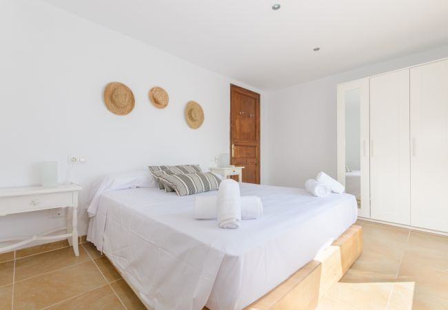 Chalet in Cala Mayor - YourHouse Ca Na Salera, holidays near Palma with private pool Chalet in Cala Mayor - YourHouse Ca Na Salera, holidays near Palma with private pool