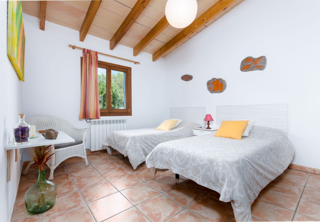 Villa in Manacor - Villa with private pool near Manacor,  Villa con piscina privada en Manacor, YourHouse Garballons