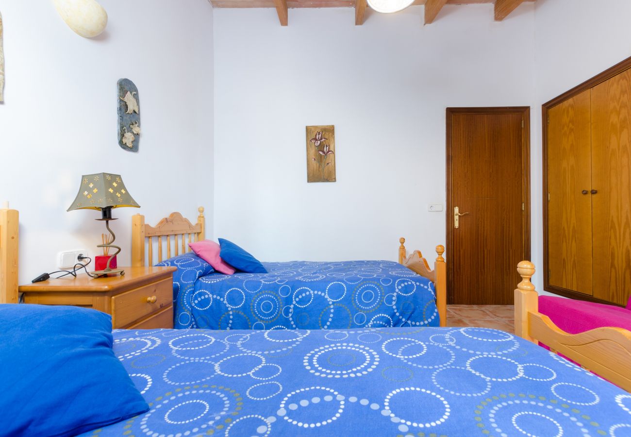 Villa in Manacor - Villa with private pool near Manacor,  Villa con piscina privada en Manacor, YourHouse Garballons
