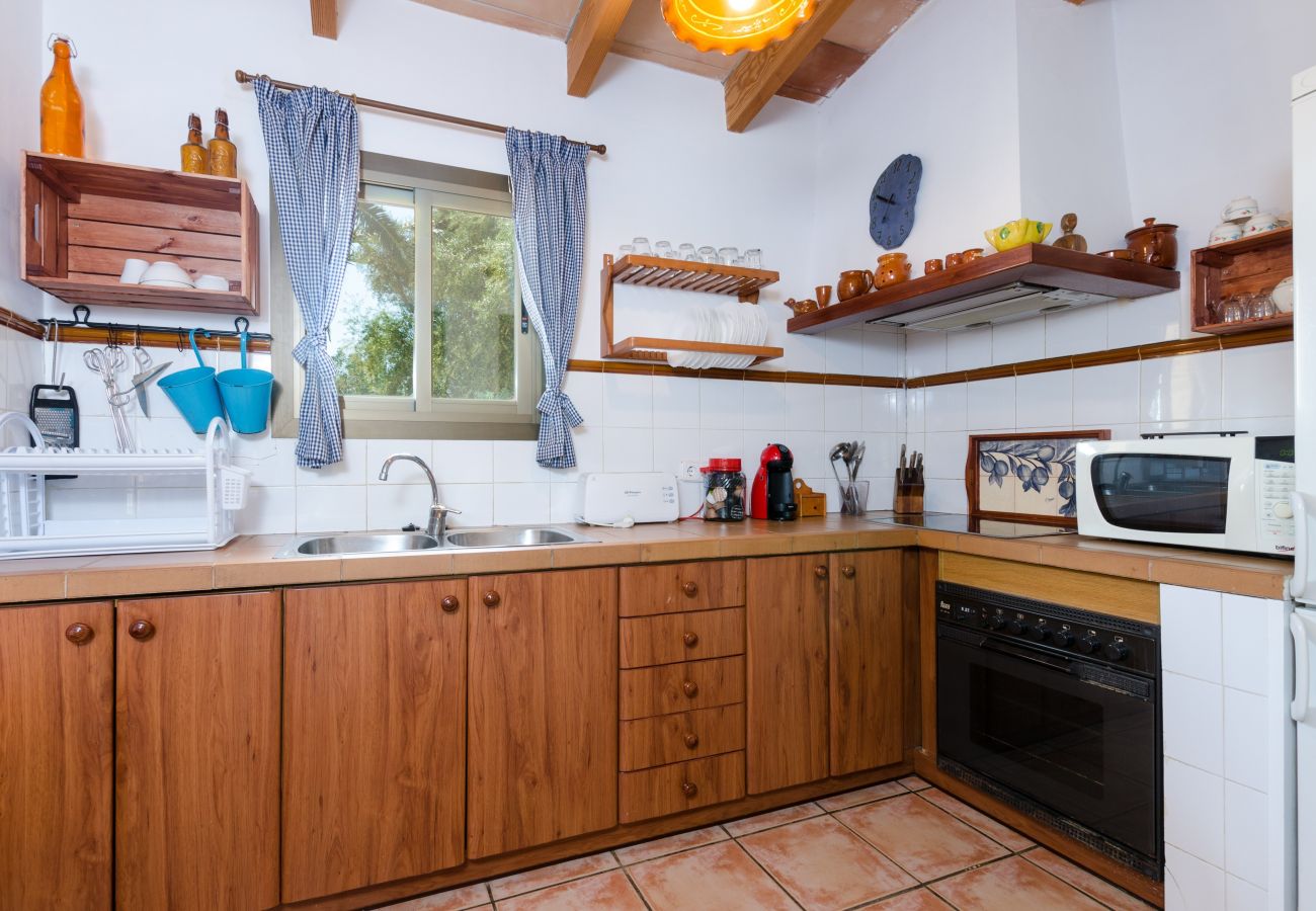 Villa in Manacor - Villa with private pool near Manacor,  Villa con piscina privada en Manacor, YourHouse Garballons