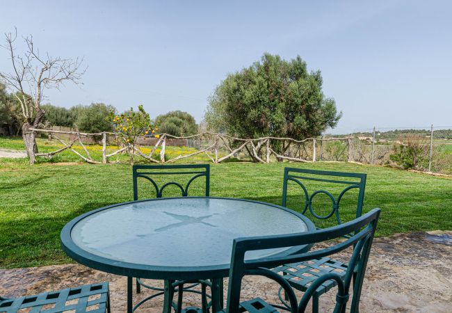 Villa in Maria de la salut - YourHouse Carrera Plana, family-friendly country house with pool and garden Villa in Maria de la salut - YourHouse Carrera Plana, family-friendly country house with pool and garden