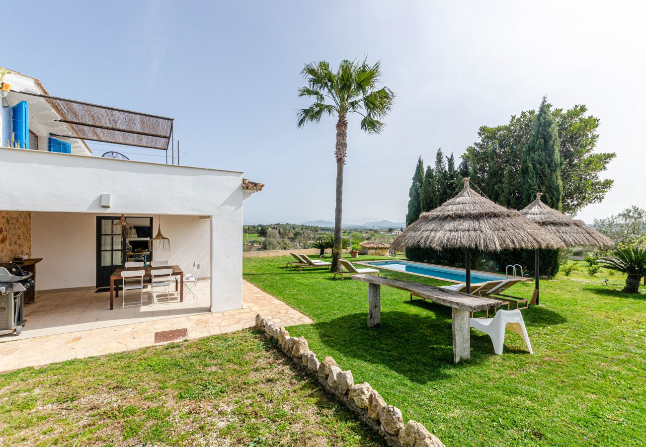 Villa in Maria de la salut - YourHouse Carrera Plana, family-friendly country house with pool and garden