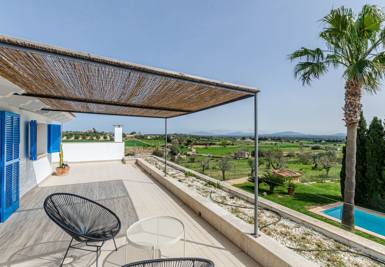 Villa in Maria de la salut - YourHouse Carrera Plana, family-friendly country house with pool and garden