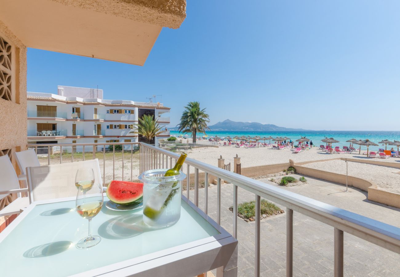 Apartment in Puerto de Alcudia - YourHouse Voramar 1C, beach apartment for 4 people