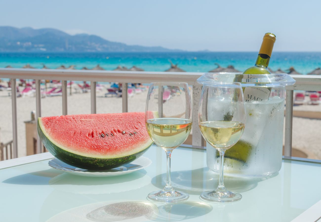 Apartment in Puerto de Alcudia - YourHouse Voramar 1C, beach apartment for 4 people