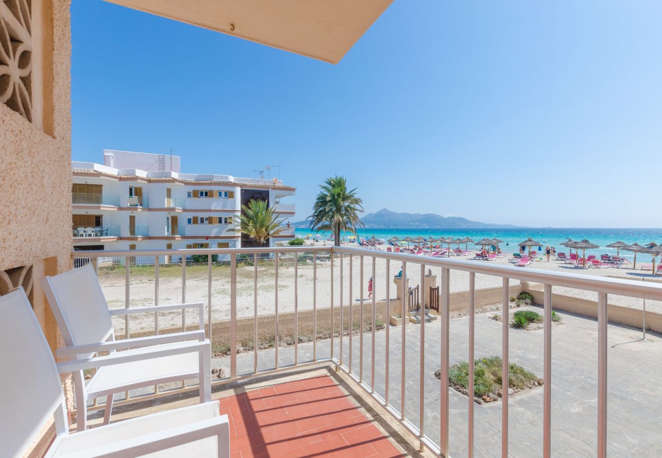 Apartment in Puerto de Alcudia - YourHouse Voramar 1C, beach apartment for 4 people
