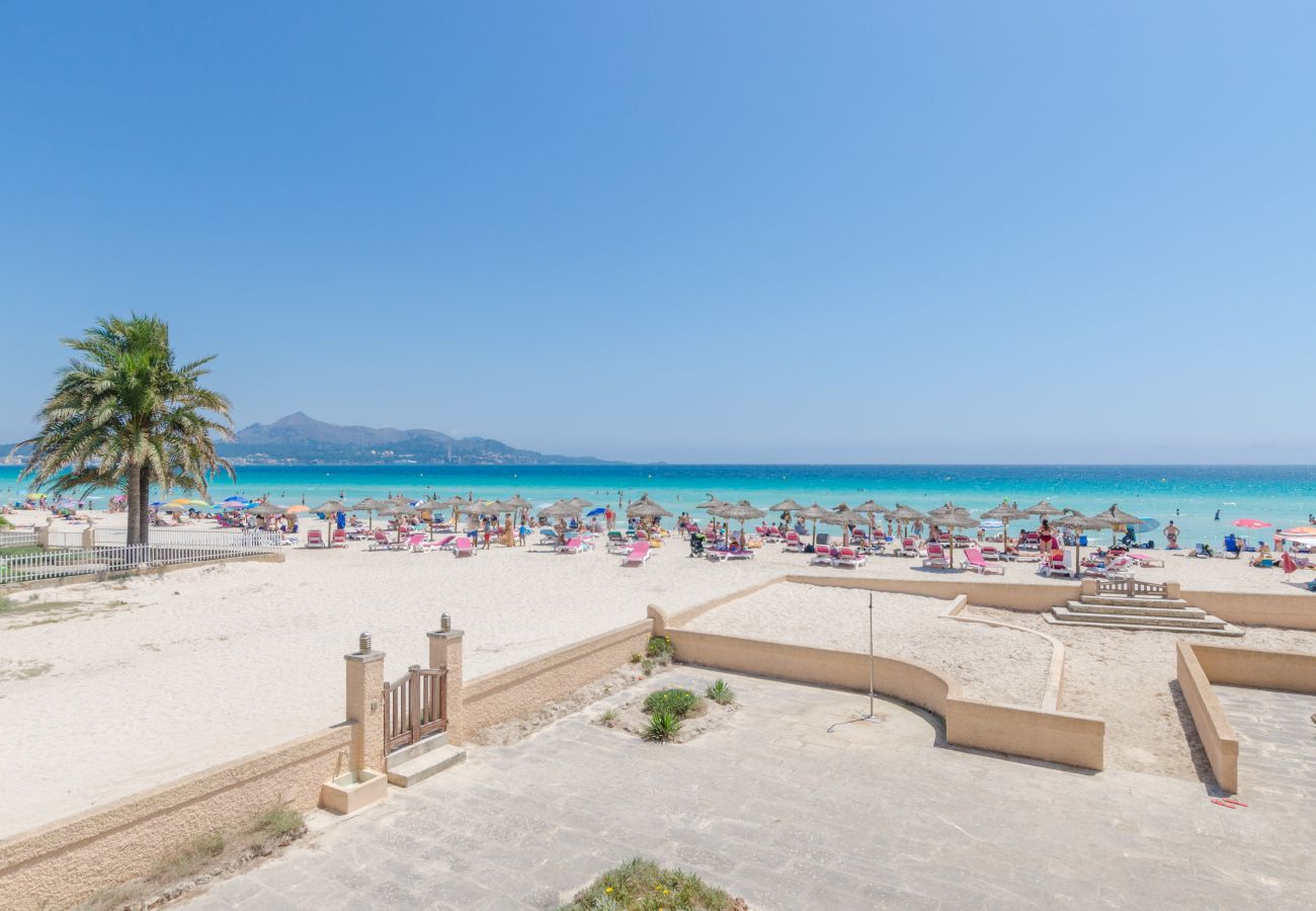 Apartment in Puerto de Alcudia - YourHouse Voramar 1C, beach apartment for 4 people