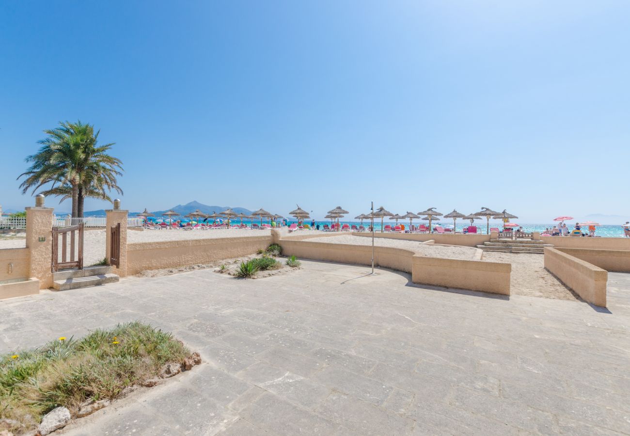 Apartment in Puerto de Alcudia - YourHouse Voramar 1C, beach apartment for 4 people