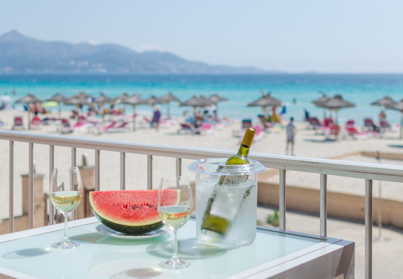 Apartment in Puerto de Alcudia - YourHouse Voramar 1C, beach apartment for 4 people