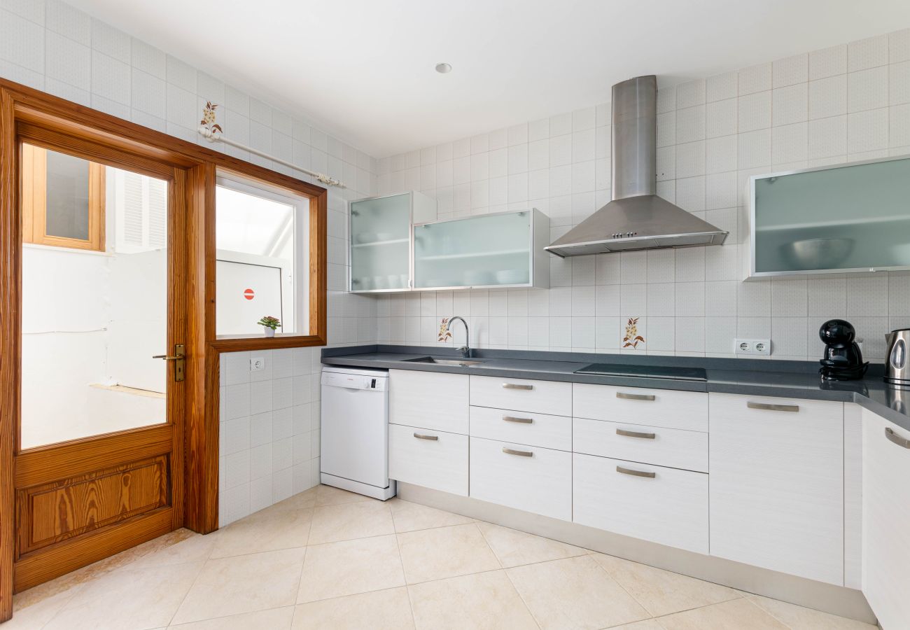 House in Can Picafort - YourHouse Casa Rafael, spacious vacation house with big terrace