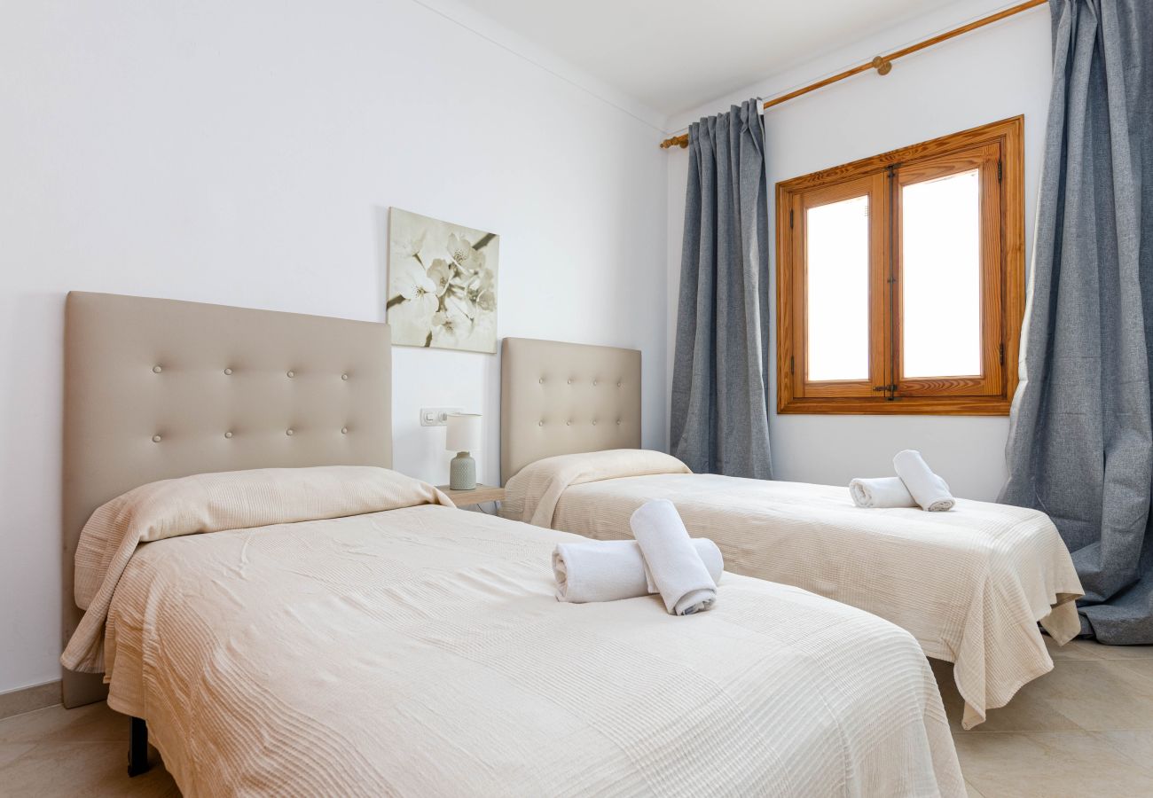 House in Can Picafort - YourHouse Casa Rafael, spacious vacation house with big terrace