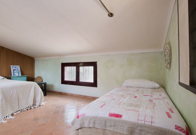 House in Petra - YourHouse Sa Cova, quiet finca surrounded by nature House in Petra - YourHouse Sa Cova, quiet finca surrounded by nature