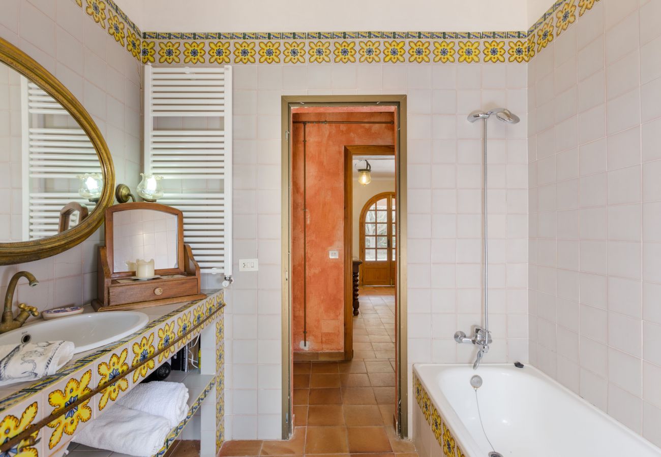 House in Petra - YourHouse Sa Cova, quiet finca surrounded by nature