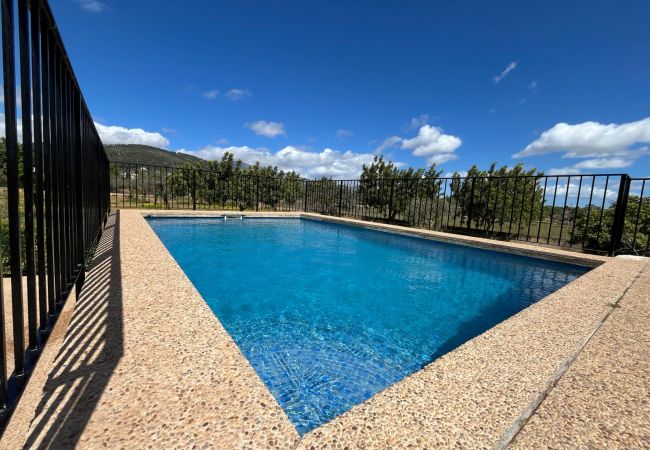 Villa in Lloseta - Lovely villa with private pool and ping pong table in the mountains, YourHouse Lemontree _Can Antic