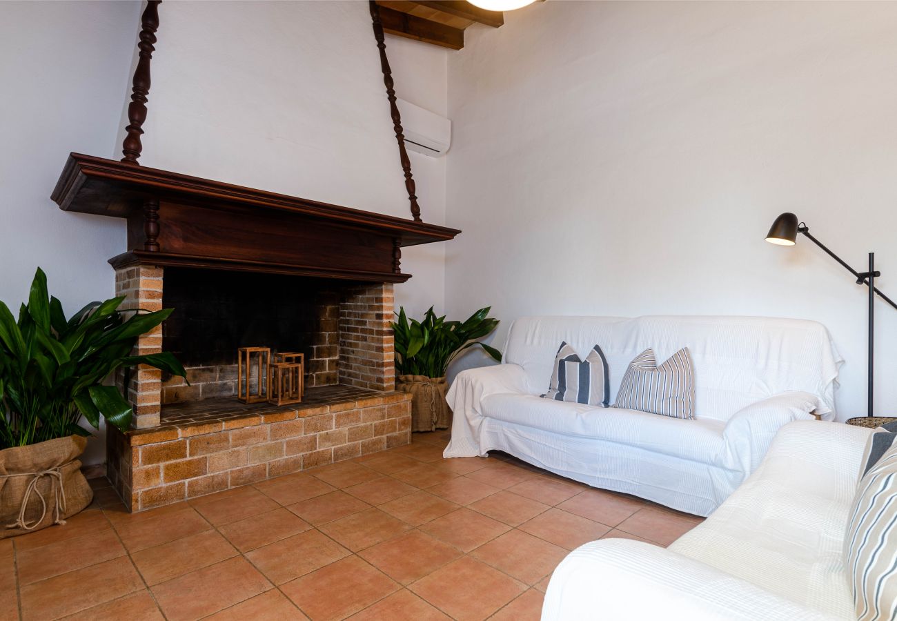 Villa in Lloseta - Lovely villa with private pool and ping pong table in the mountains, YourHouse Lemontree _Can Antic