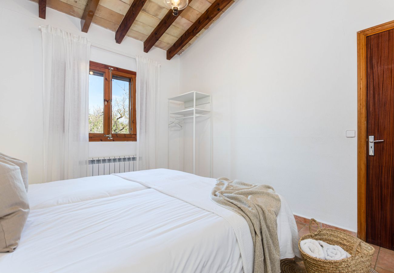 Villa in Lloseta - Lovely villa with private pool and ping pong table in the mountains, YourHouse Lemontree _Can Antic