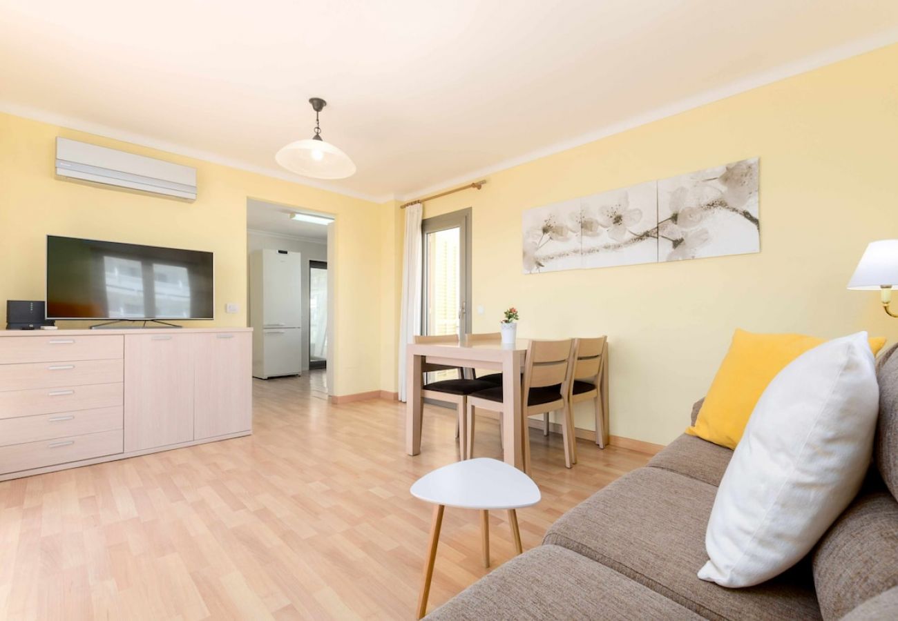 Apartment in Alcudia - YourHouse Roses 16, beach apartment, perfect for 2-4 people