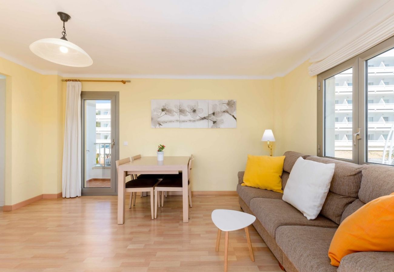 Apartment in Alcudia - YourHouse Roses 16, beach apartment, perfect for 2-4 people