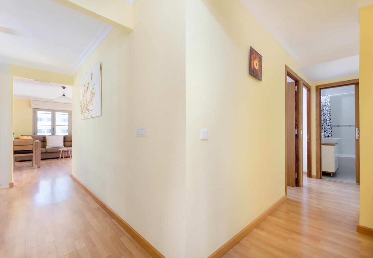 Apartment in Alcudia - YourHouse Roses 16, beach apartment, perfect for 2-4 people