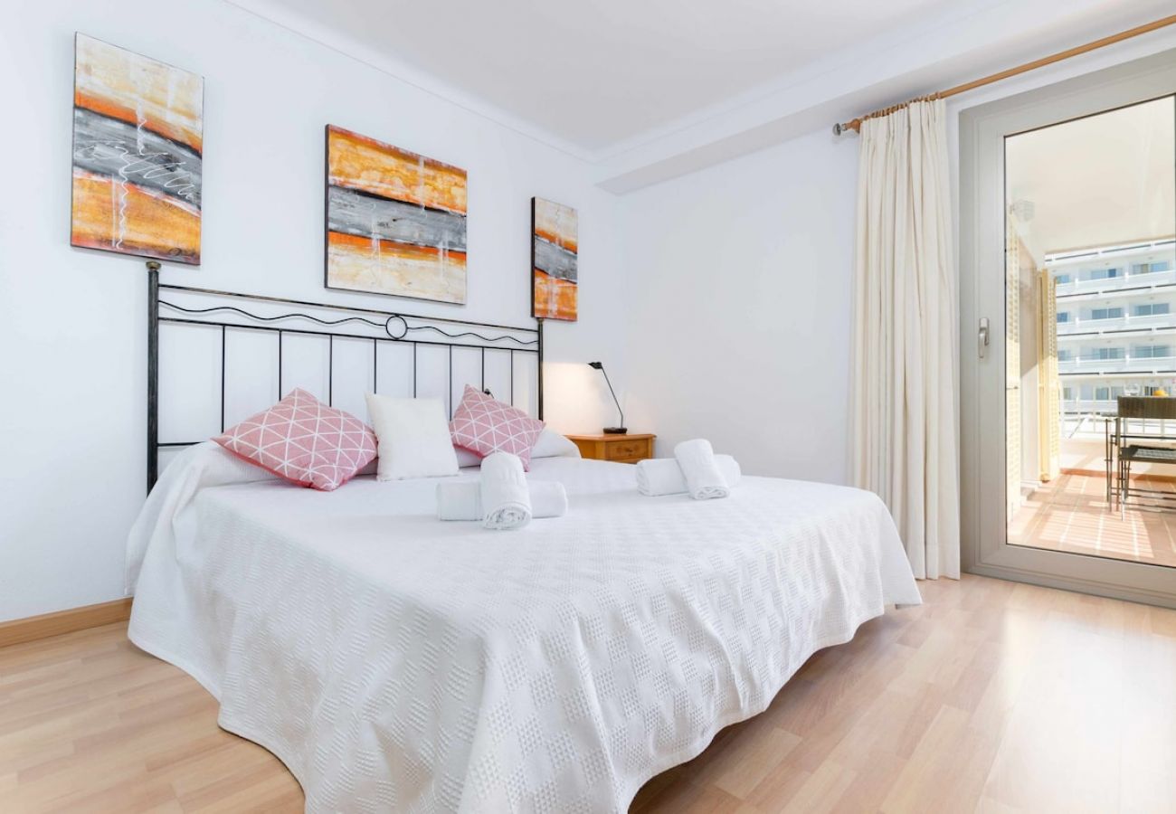 Apartment in Alcudia - YourHouse Roses 16, beach apartment, perfect for 2-4 people
