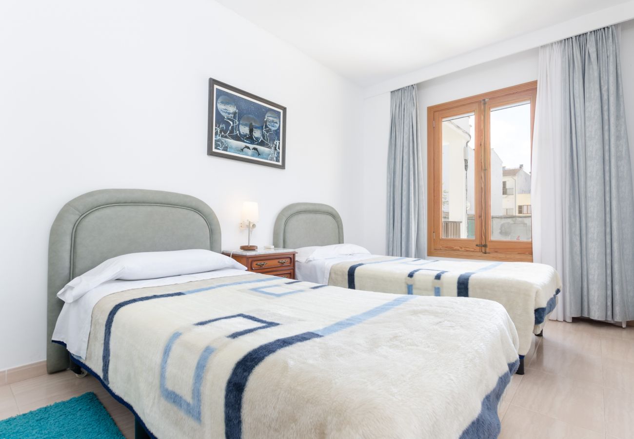 House in Can Picafort - YourHouse Can Miquel, vacation house in Can Picafort, near the beach