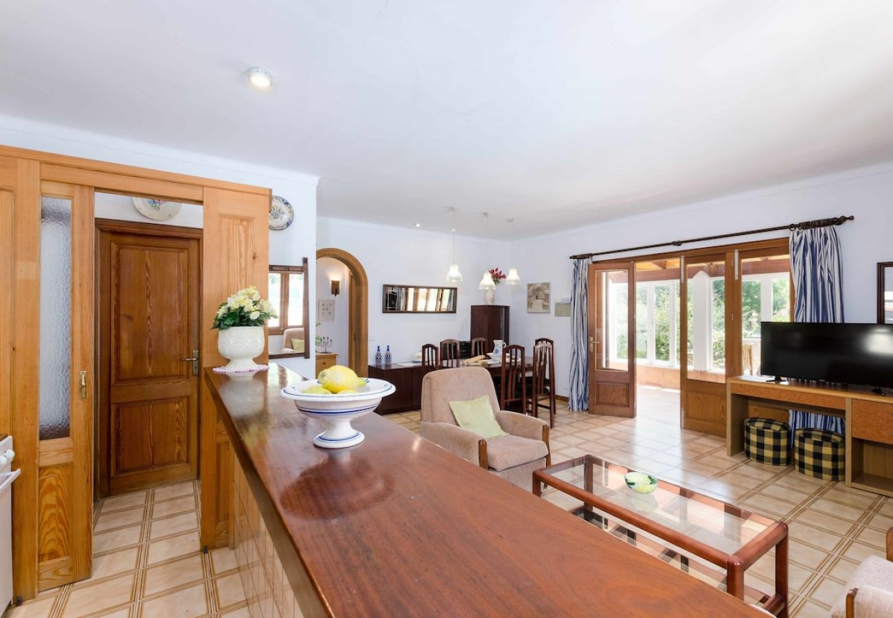 House in Sa Pobla - YourHouse Crestaix - finca with pool and terrace for 4 guests