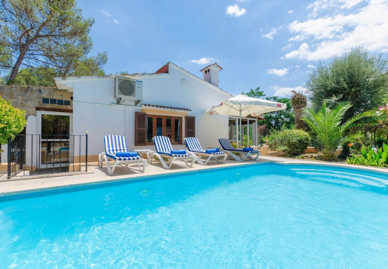 House in Sa Pobla - YourHouse Crestaix - finca with pool and terrace for 4 guests