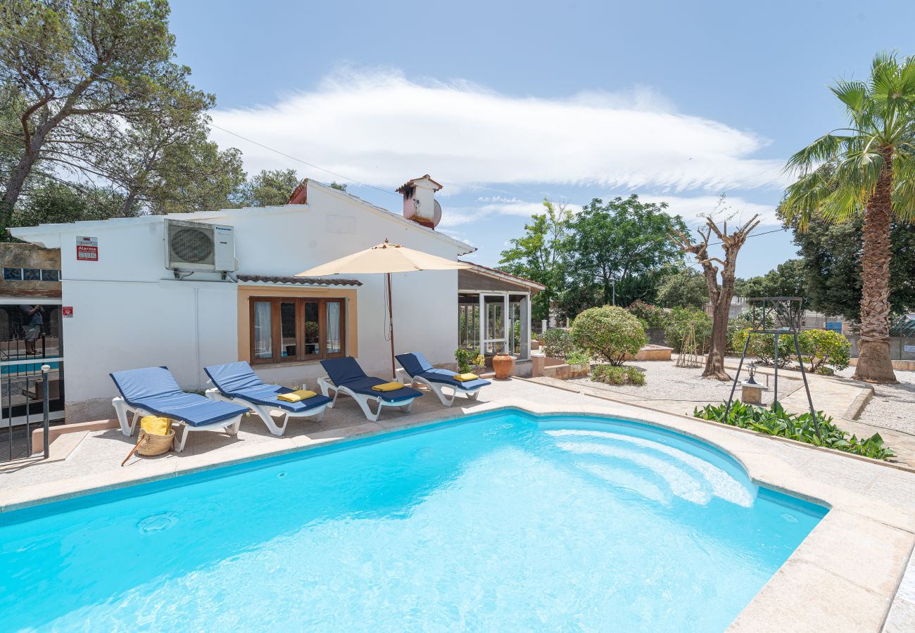 House in Sa Pobla - YourHouse Crestaix - finca with pool and terrace for 4 guests