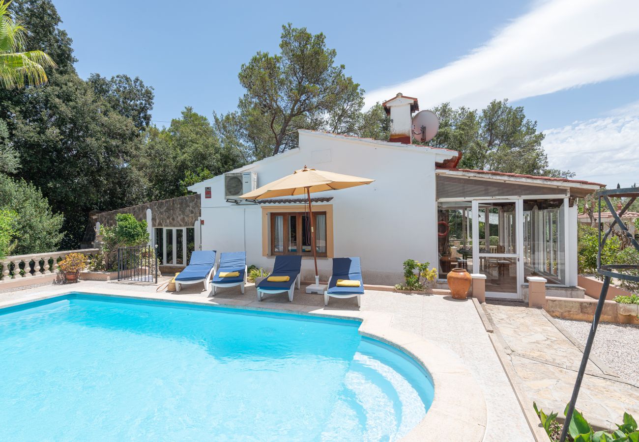 House in Sa Pobla - YourHouse Crestaix - finca with pool and terrace for 4 guests