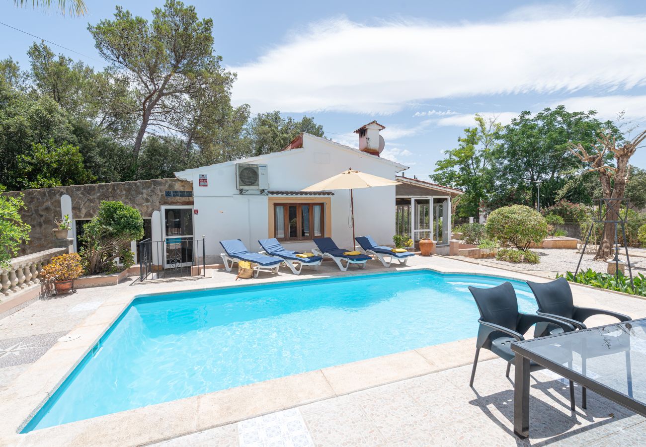 House in Sa Pobla - YourHouse Crestaix - finca with pool and terrace for 4 guests