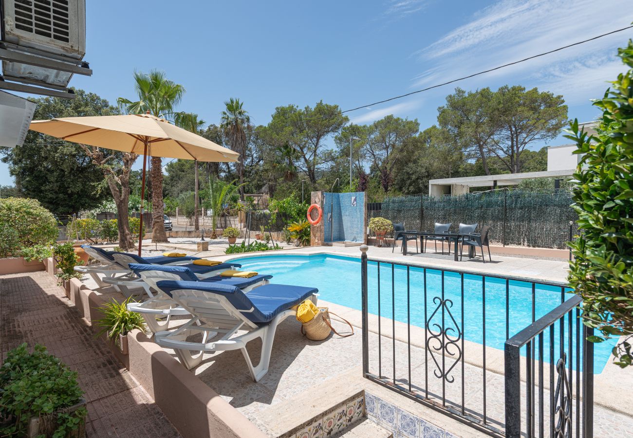 House in Sa Pobla - YourHouse Crestaix - finca with pool and terrace for 4 guests