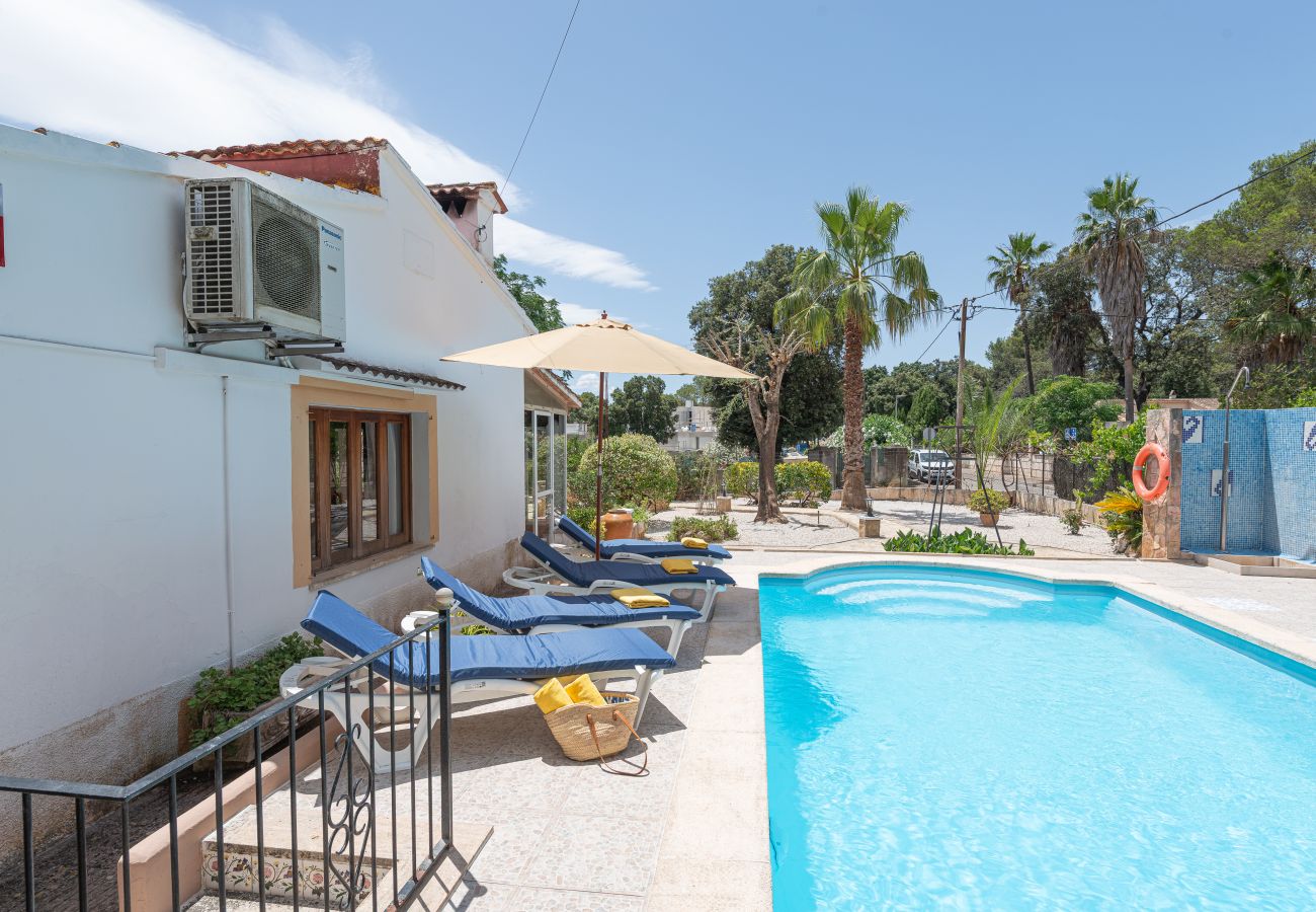 House in Sa Pobla - YourHouse Crestaix - finca with pool and terrace for 4 guests