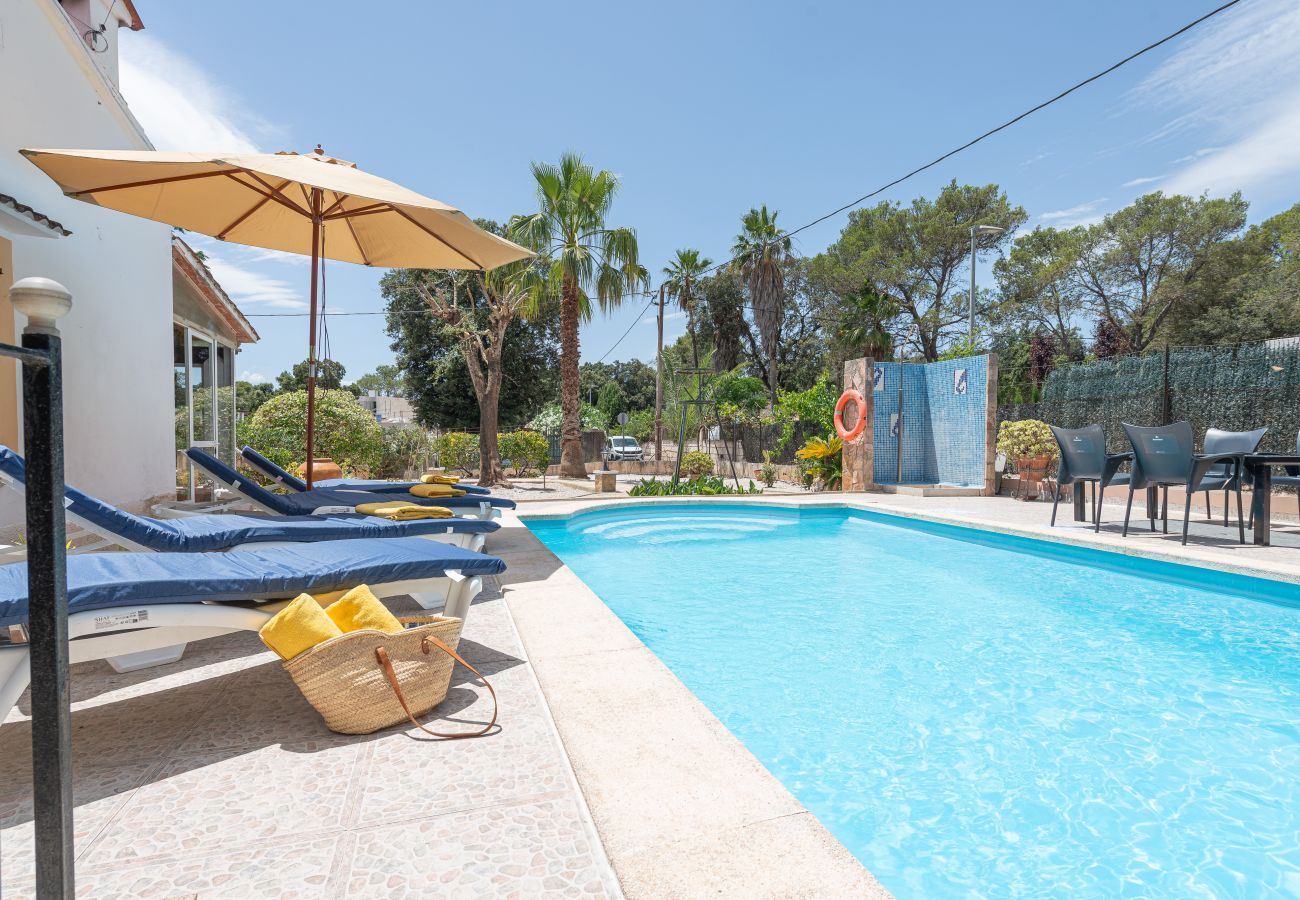 House in Sa Pobla - YourHouse Crestaix - finca with pool and terrace for 4 guests