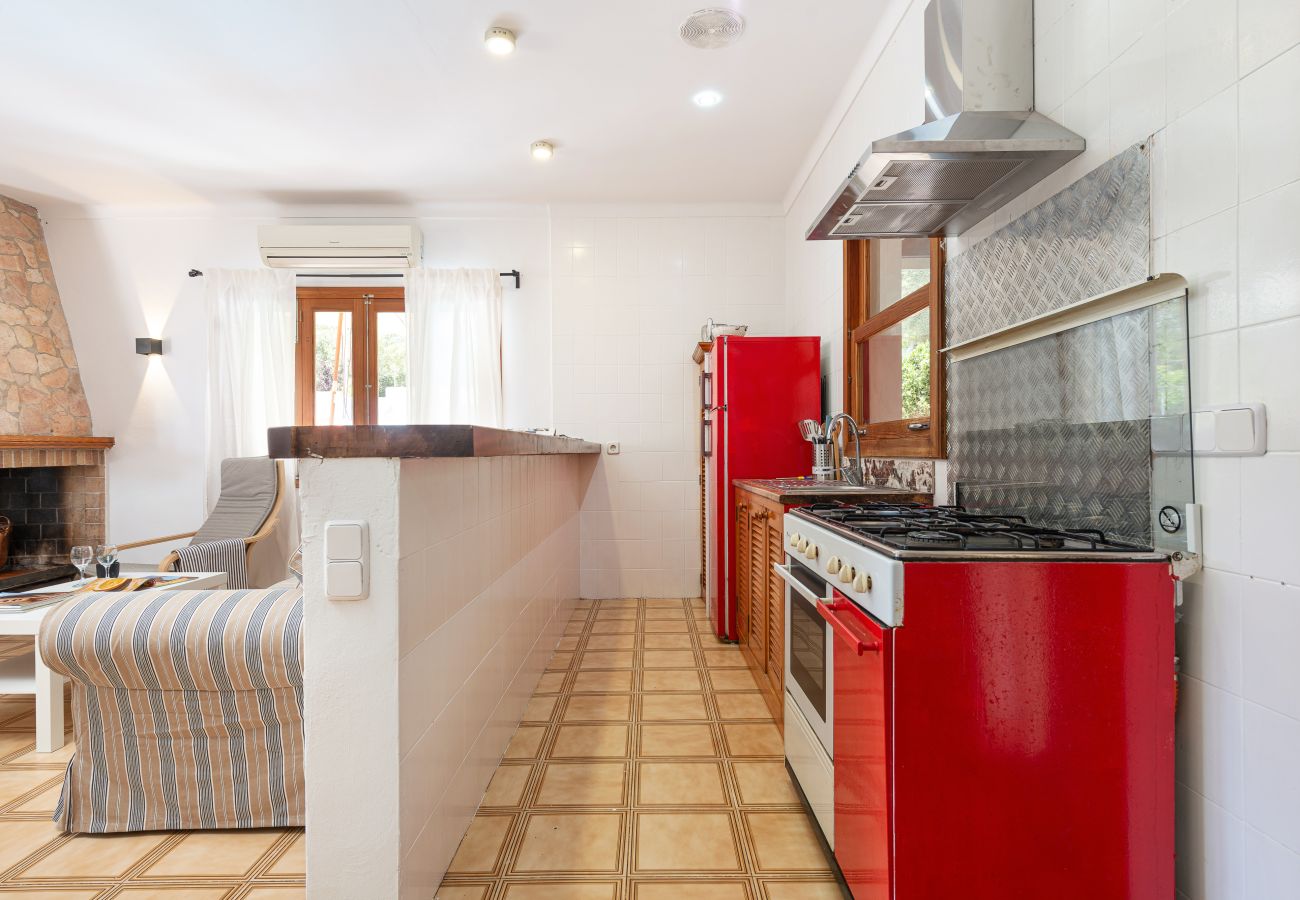 House in Sa Pobla - YourHouse Crestaix - finca with pool and terrace for 4 guests