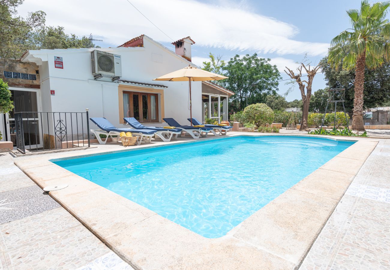 House in Sa Pobla - YourHouse Crestaix - finca with pool and terrace for 4 guests
