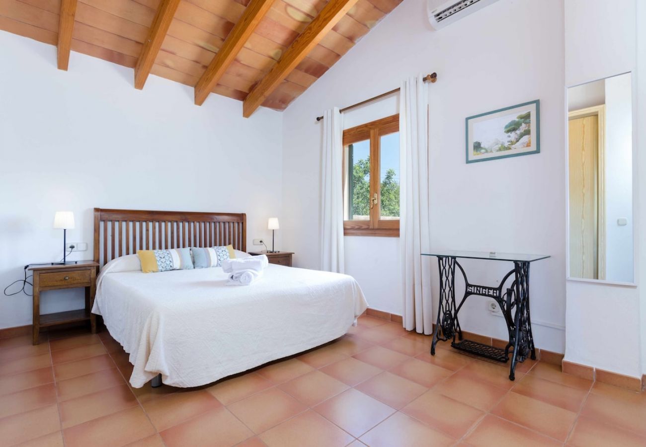 House in Sa Coma - YourHouse Es Garroveral 3, quiet and individual holidays in the Tramuntana area