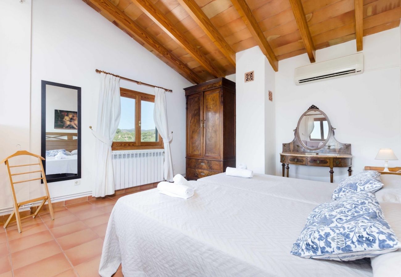House in Sa Coma - YourHouse Es Garroveral 3, quiet and individual holidays in the Tramuntana area