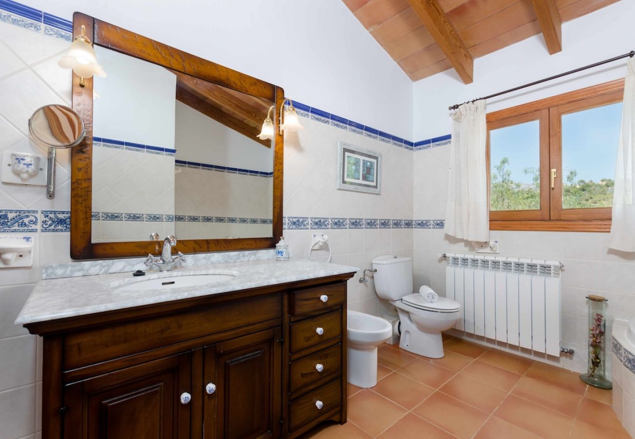 House in Sa Coma - YourHouse Es Garroveral 3, quiet and individual holidays in the Tramuntana area