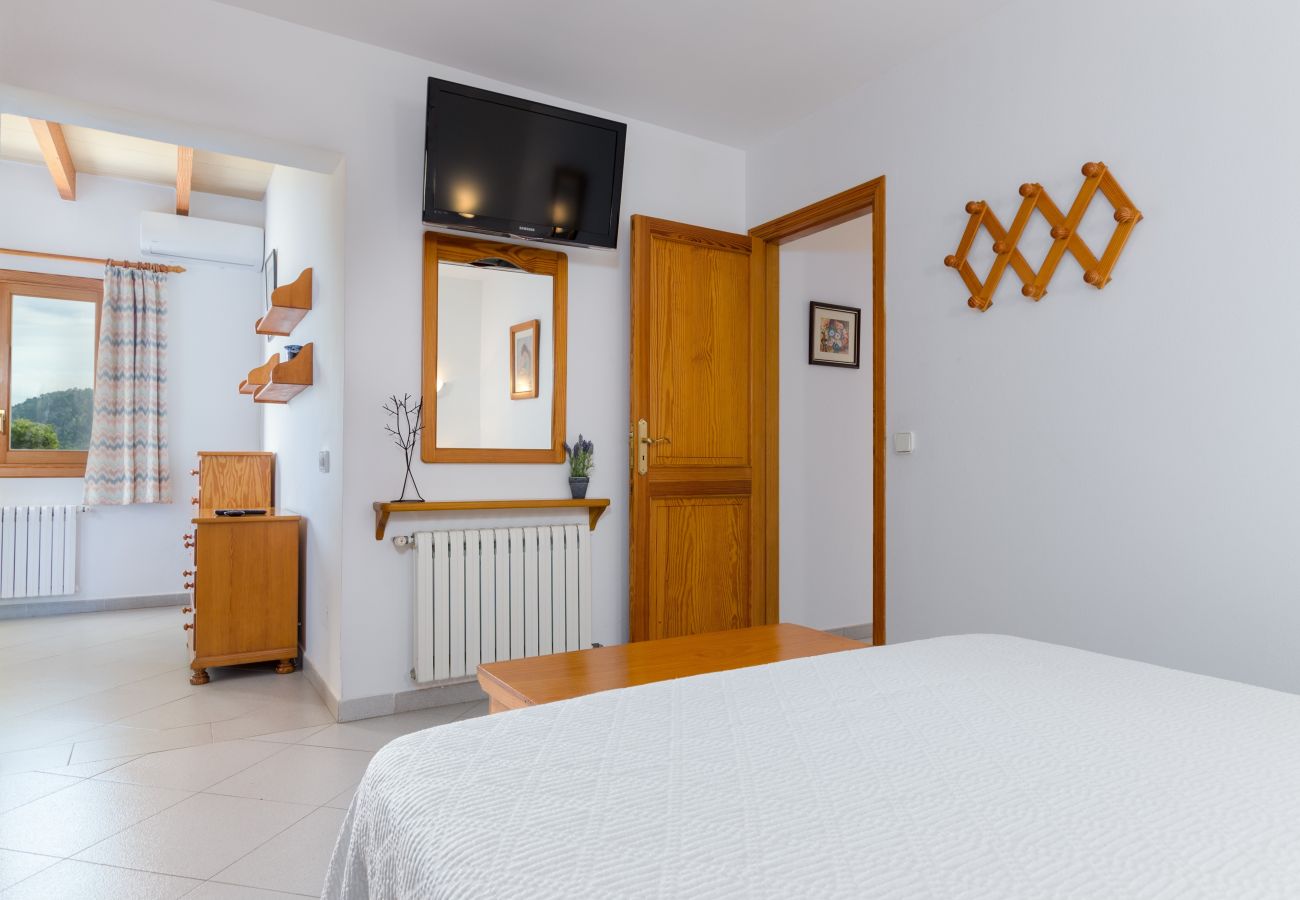 Villa in Andratx - YourHouse Binifat, spacious house overlooking Puerto de Andratx