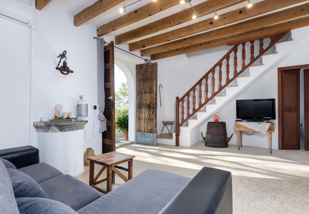 House in Maria de la salut - YourHouse Llampi, wonderful rustic house in the midst of nature